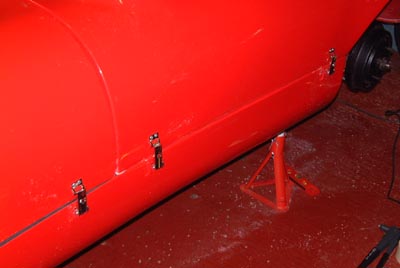 Latches on bodywork