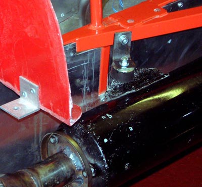 Exhaust mounting bracket and bobbin